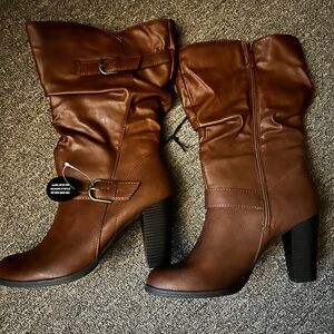 Brand New brown leather heel boots